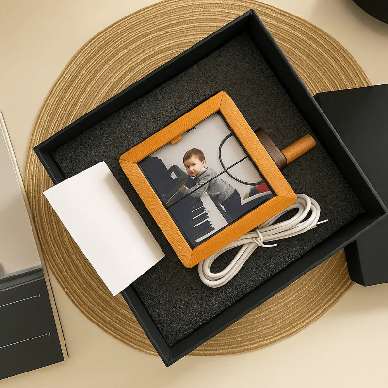 Personalized Flipbook Memory Box (8 pictures)