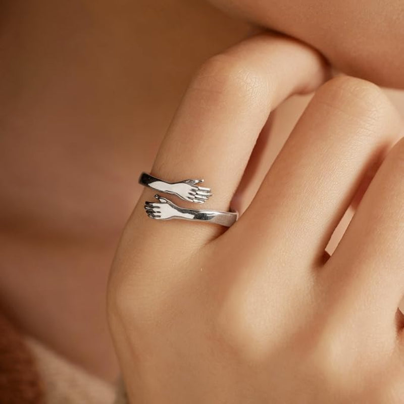 Hug Ring