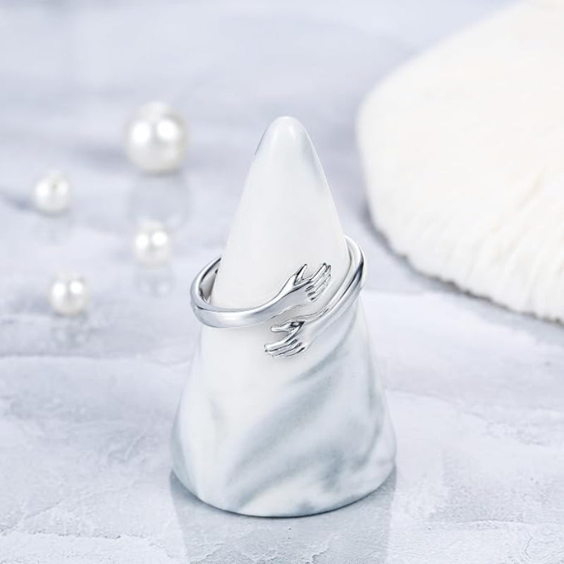 Hug Ring